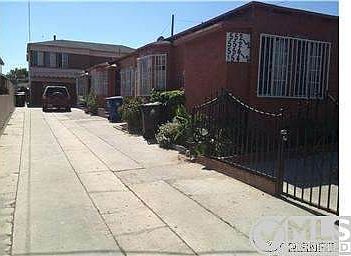 1st image of 552 W 94th St
