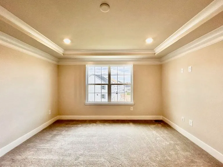 2208 Rodgers Dr — Photo 16
