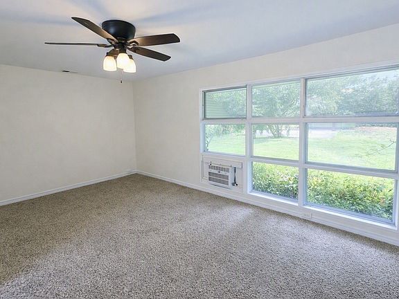 2nd image of 16516 Spaulding Ave