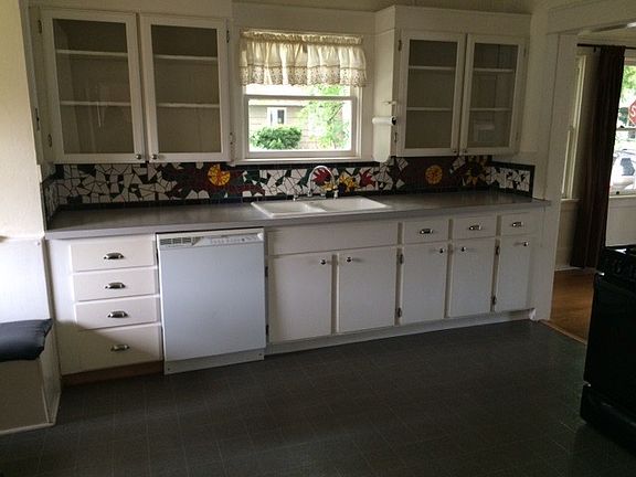 5th image of 2536 SE 38th Ave
