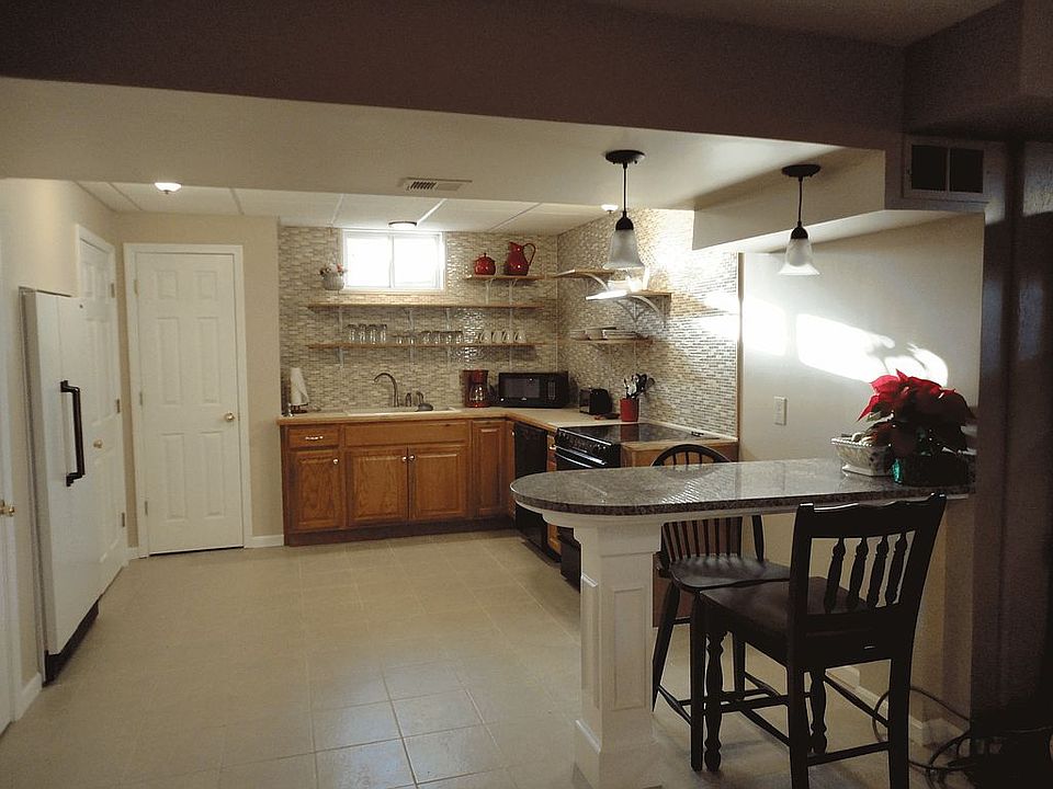 glass tiled, recessed side by side, granite bar