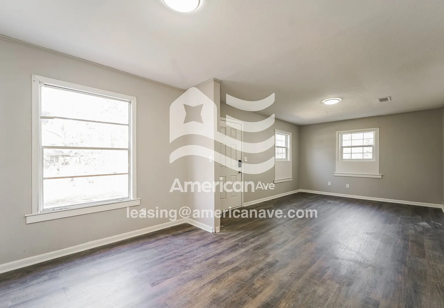 3 bed, 2.0 bath, 1128 sqft, $942 — Photo 3