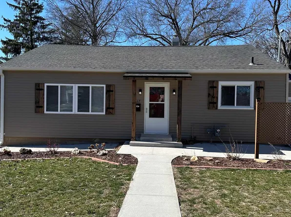 717 Ironwood St, Burlington, IA 52601