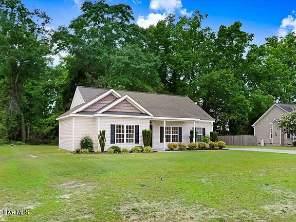 3rd image of 301 Stillwater Creek Drive