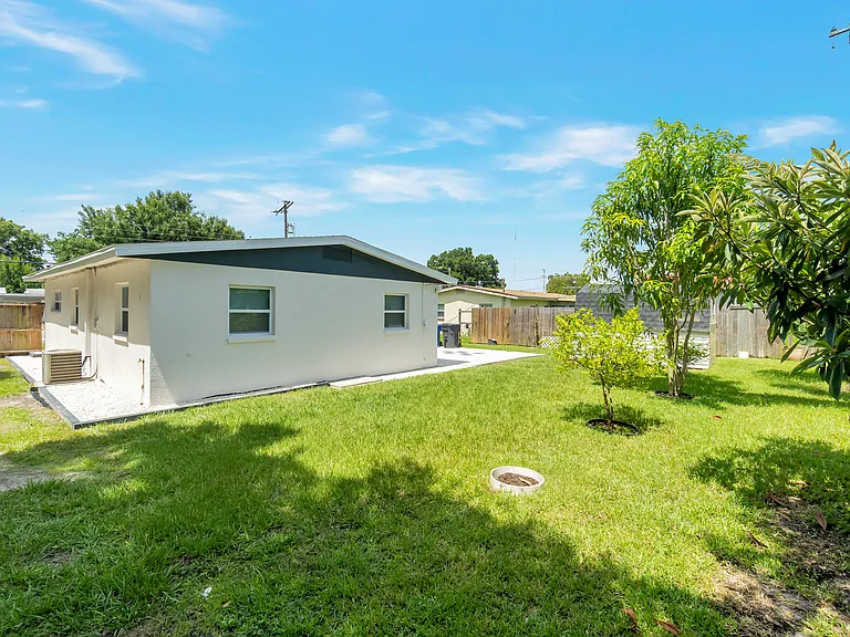 7703 Southside Ln — Photo 20