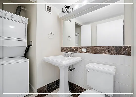 Rented by The Lion Real Estate | media 18