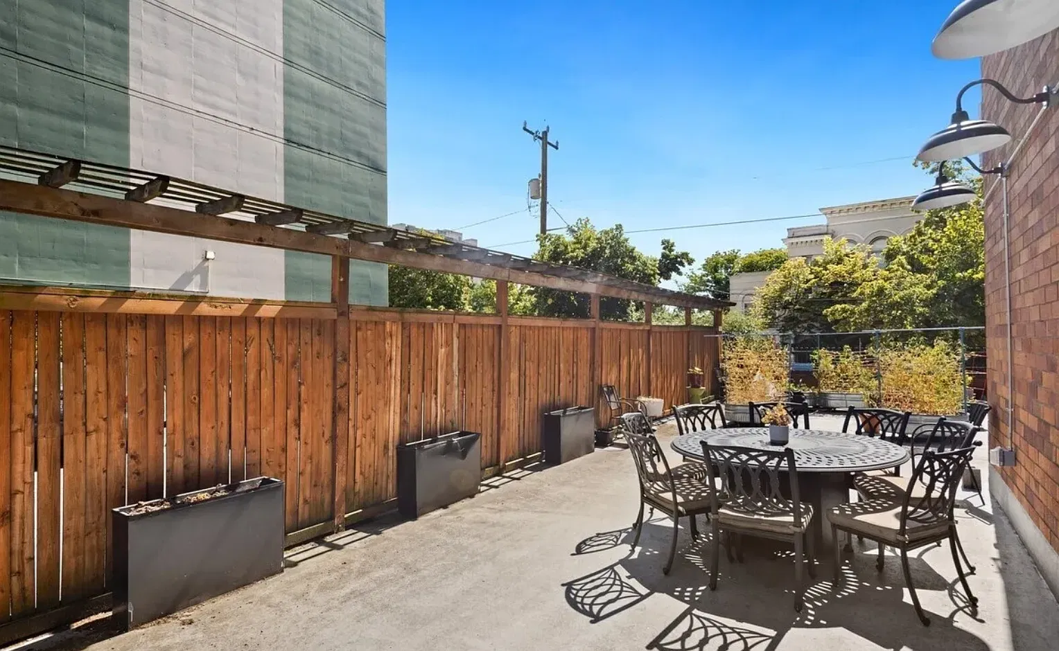 2 bed, 862 sqft, $2,950 — Photo 2