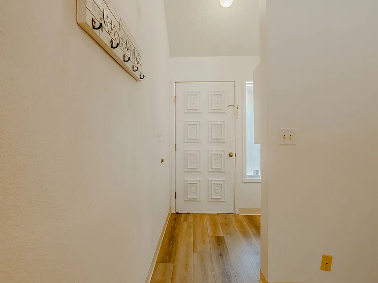 23284 Two Rivers Rd — Photo 35