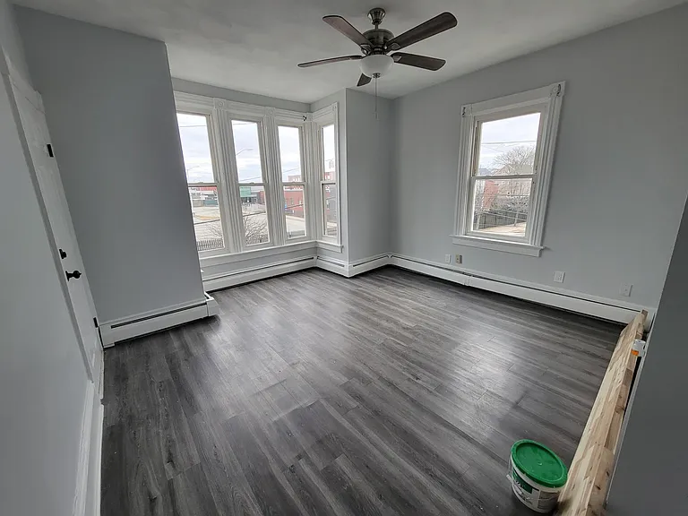 13 Regent Ave #2 — Photo 24