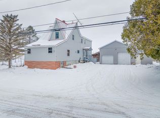 21 Waller St, Piercefield, NY 12973