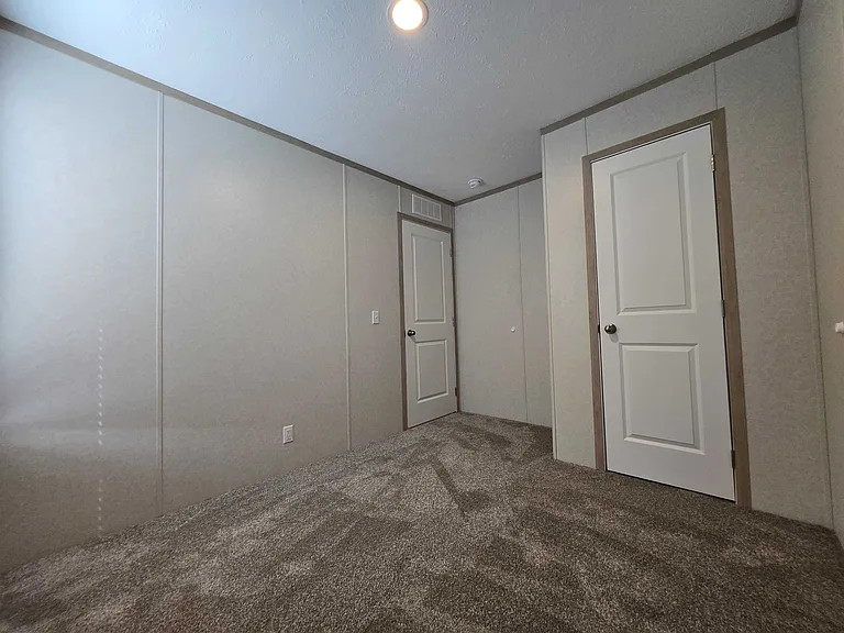 29800 Guilford Cir #288 — Photo 27