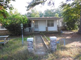 2045 Phoenix Ave, Camden, AR 71701