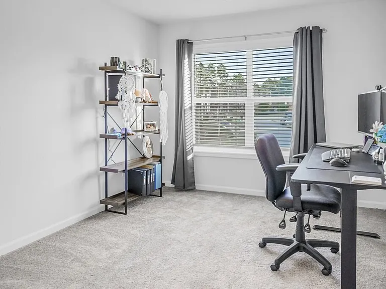 329 Hartland Pl — Photo 16