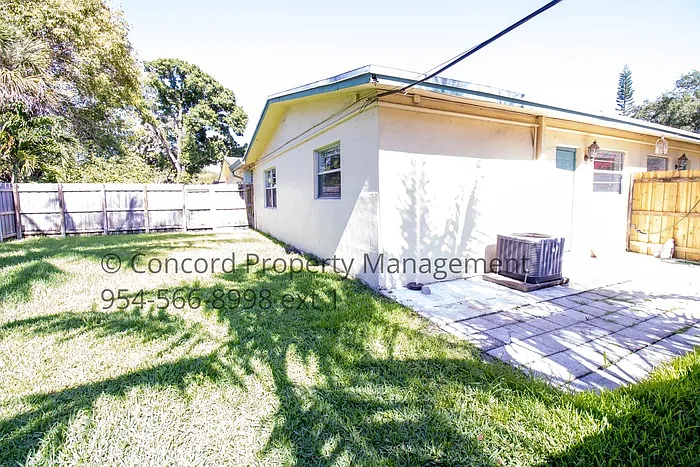2 bed, 1.0 bath, $1,899 — Photo 1