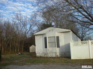 500 W Charles Rd, Carbondale, IL 62901