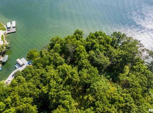 252 Bur Oak Ct, Dahinda, IL 61428
