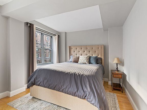 4th image of 310 Lexington Ave APT 13F
