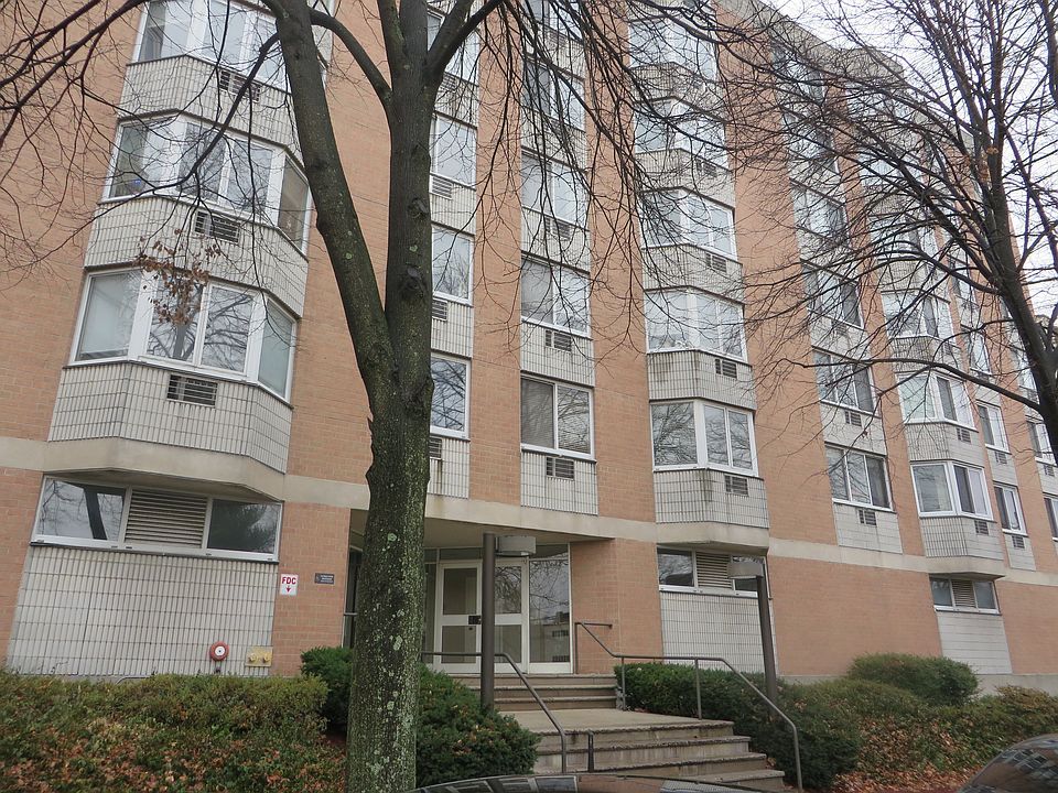 1st image of 14 Nosband Ave APT 2D