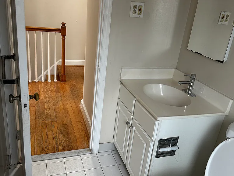 Upstairs Bathroom