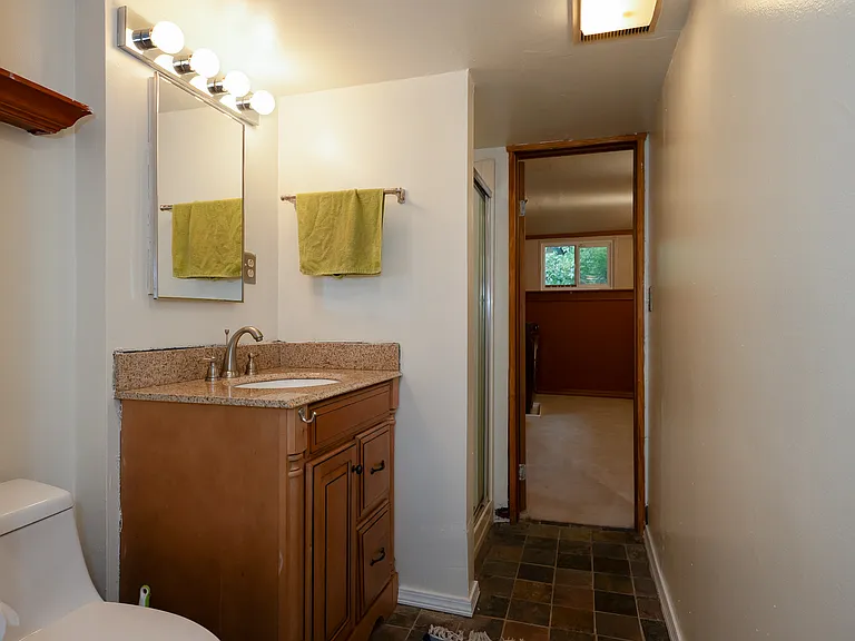 5524 25th Ave NE — Photo 31