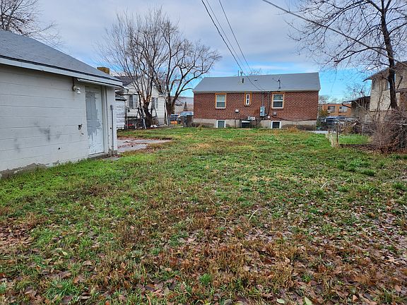 4th image of 350 N Oakley St