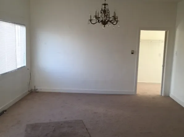 401 105th Ave, Oakland, CA 94603