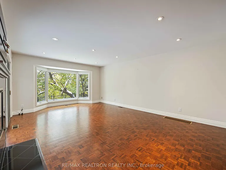 12 Donwoods Dr — Photo 21