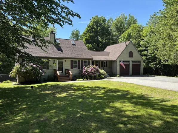 17 Curtis Road, Freeport, ME 04032