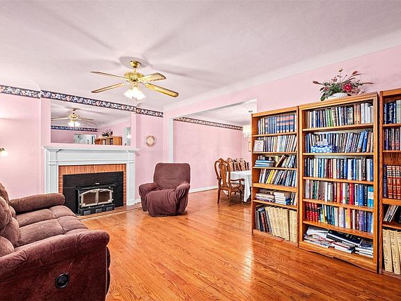 4th image of 908 Jeanerette Dr