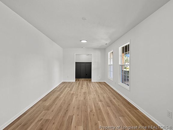 5th image of 119 Hollow Ln