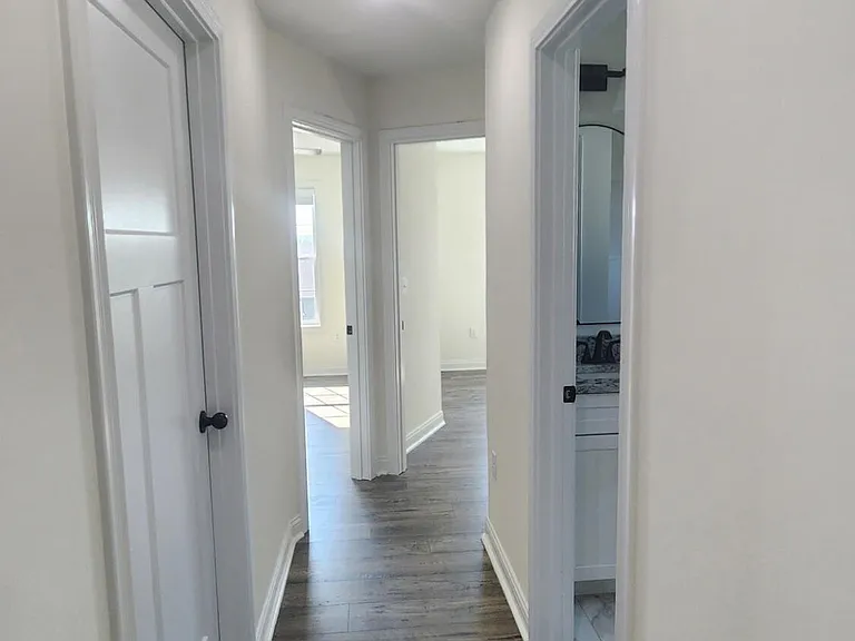 929 Olympic Ct — Photo 21