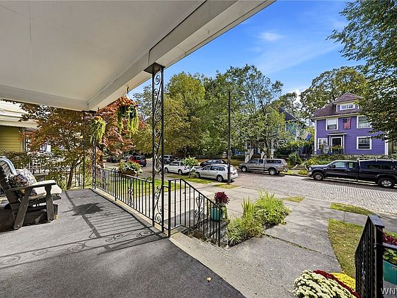 2nd image of 66 Ardmore Pl