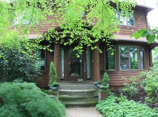 2224 Middlefield Rd, Cleveland Heights, OH 44106