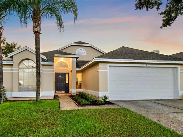 1529 Chepacket St, Brandon, FL 33511