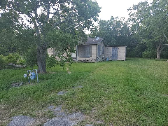 3rd image of 913 Whitson St