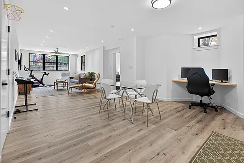 96 Henry St #2 Photo 1