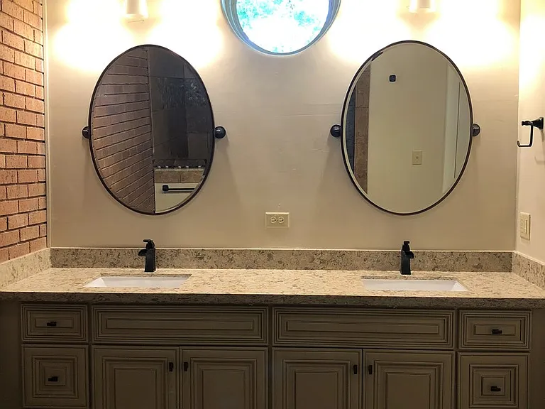 Copper Chase Luxury Apartments — Photo 20