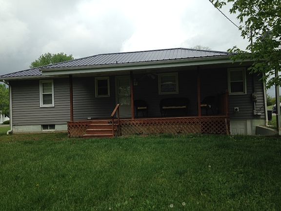 2nd image of 552 Circle Dr