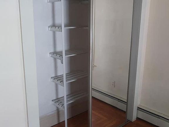 mirrored sliding closets