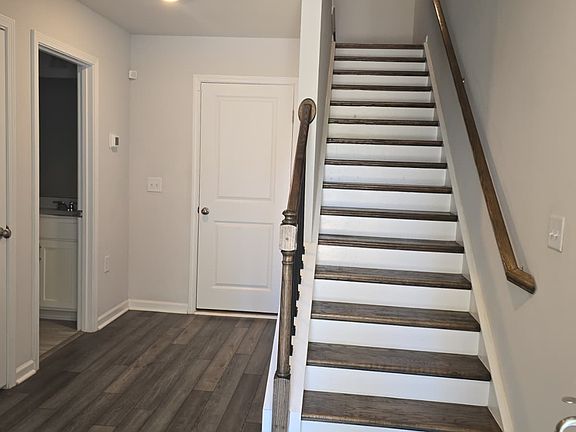 4th image of 716 Gimari Dr