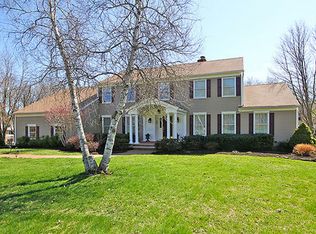 28 Clark Ct, Flemington, NJ 08822