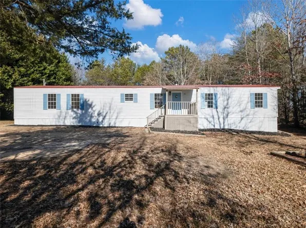 355 E Silver Shoals Rd, Toccoa, GA 30577
