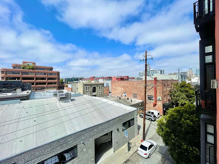 200 Townsend St #32 — Photo 16