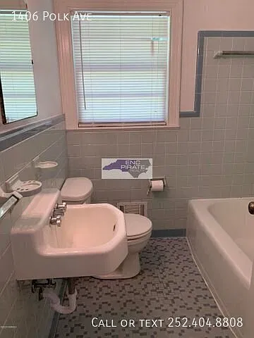 3 bed, 1.5 bath, $1,400 — Photo 2