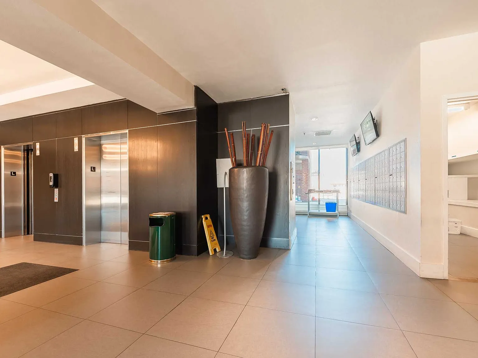 2 bed, $3,400 — Photo 2