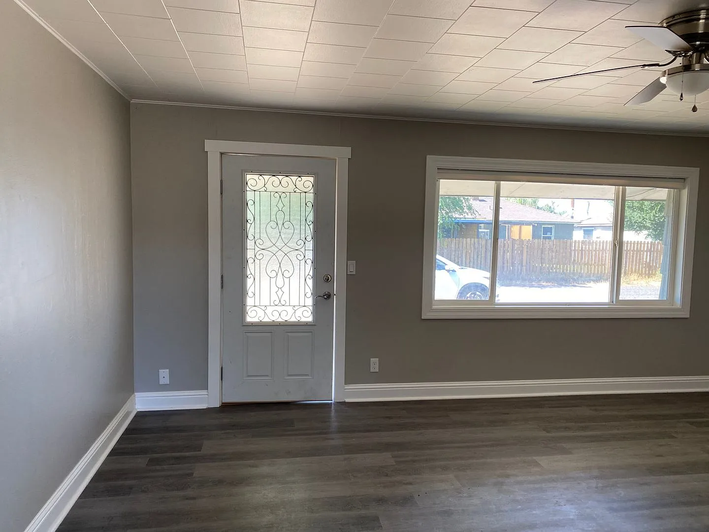 3 Bed 1.5 bath home in Prineville — Photo 3
