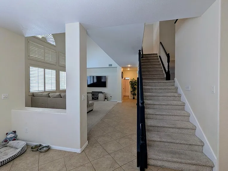 11025 Edina Ct — Photo 7
