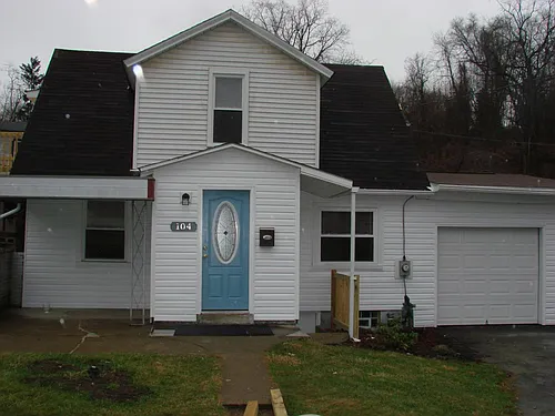 104 Oliver Ave Photo 1
