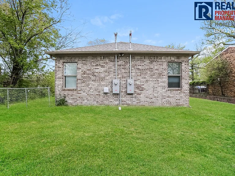 873 Jane Dr — Photo 31