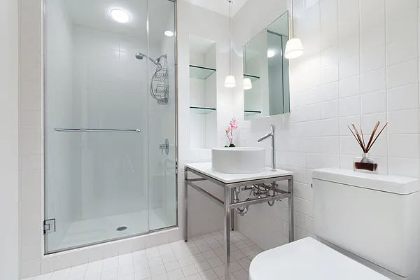 Sold by HomeDax Real Estate | media 6